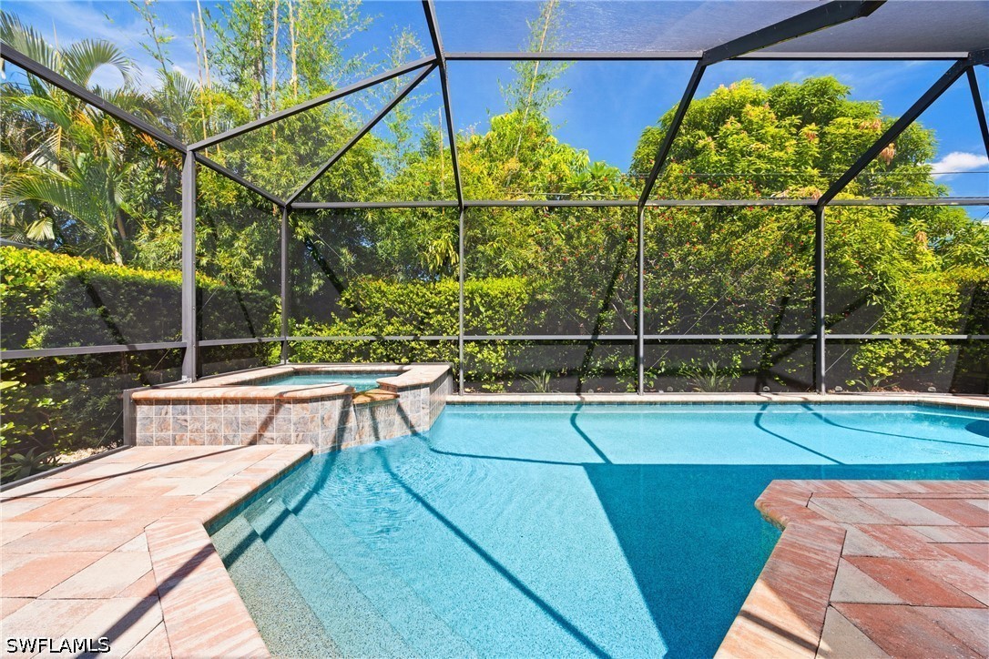 551 99th, Naples, FL 34108