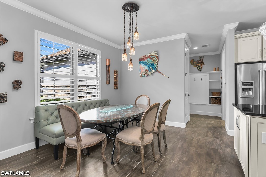 DiningArea