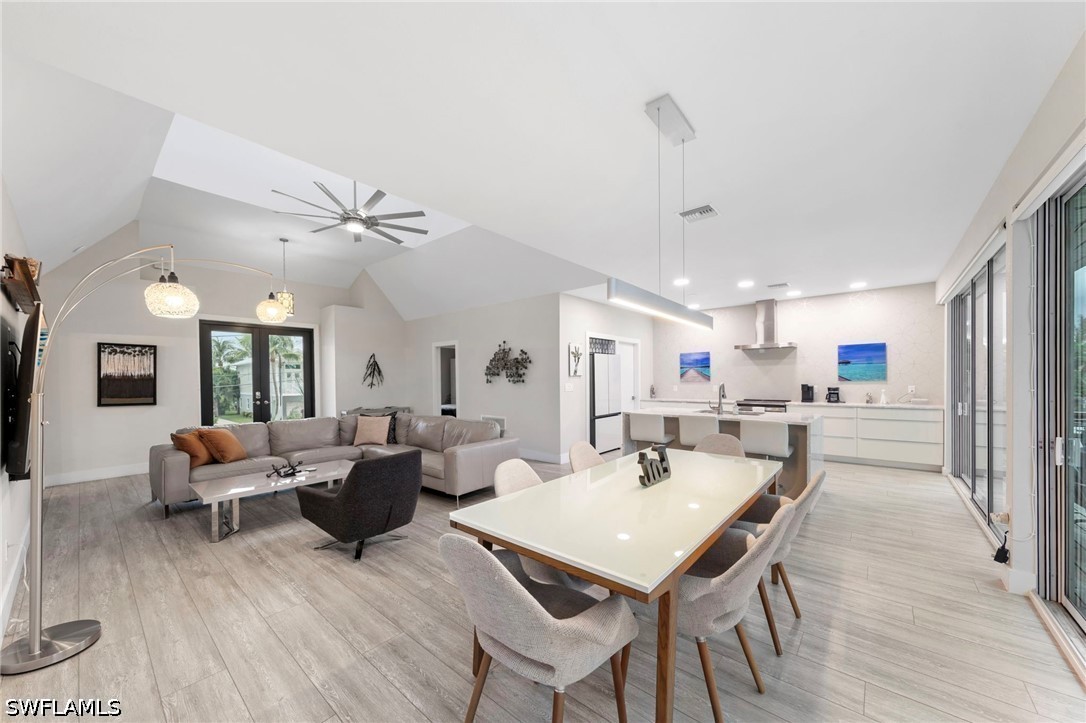 DiningArea