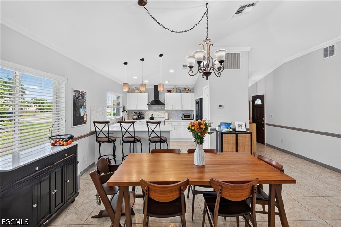 DiningArea
