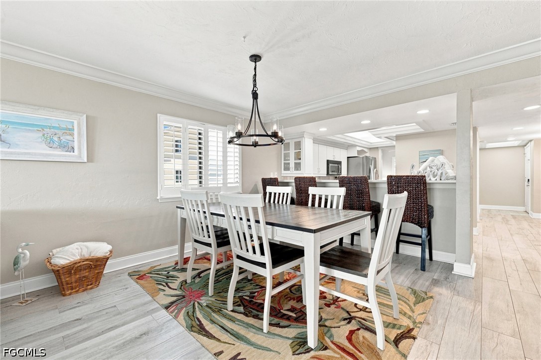 DiningArea