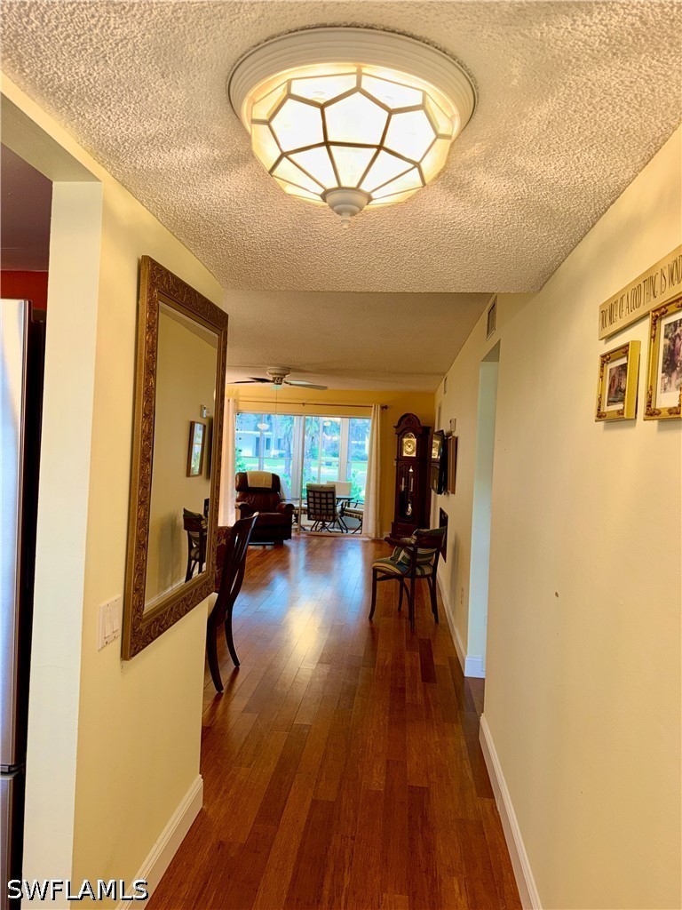 200 Valley Stream Unit 4b, Naples, FL 34113