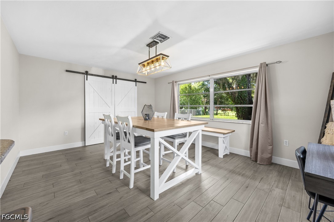 DiningArea