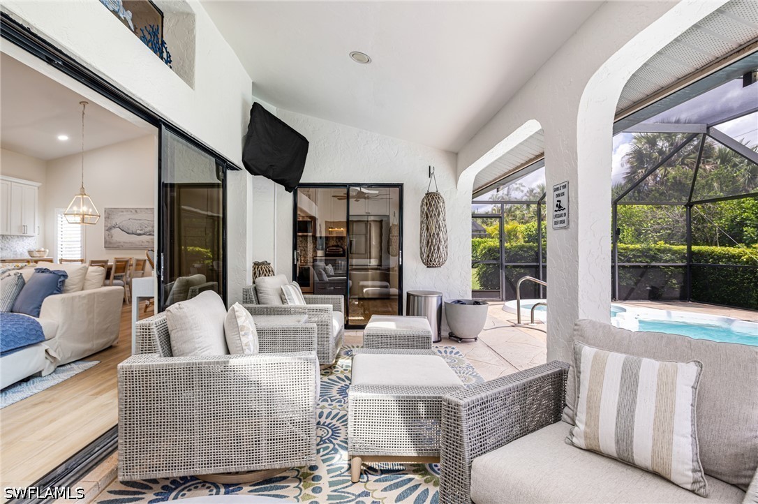 1374 Foxfire, Naples, FL 34104