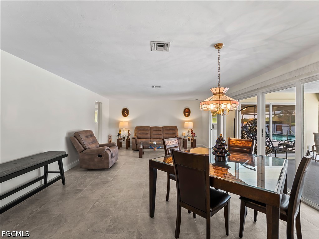 DiningArea
