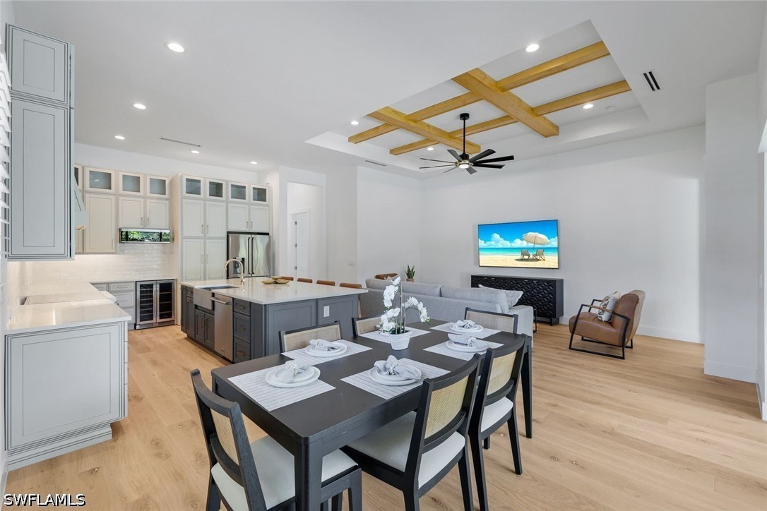 DiningArea