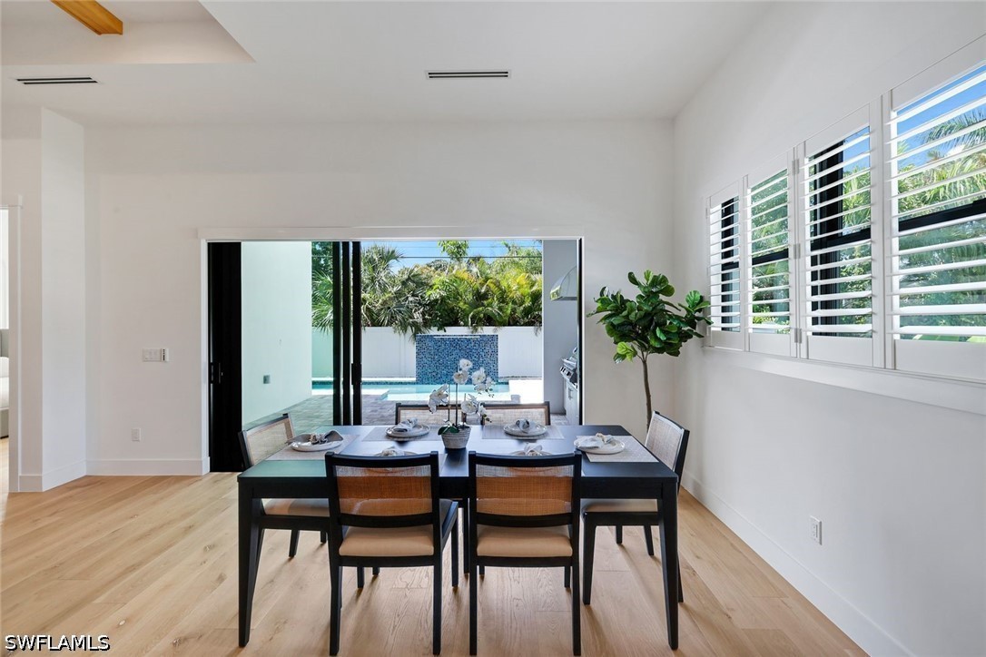 DiningArea
