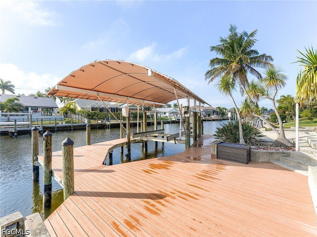 Dock