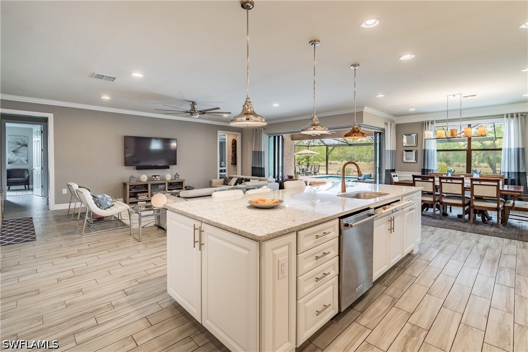 7247 Clamshell, Naples, FL 34114