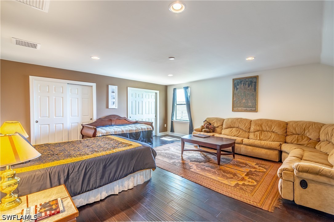 7247 Clamshell, Naples, FL 34114