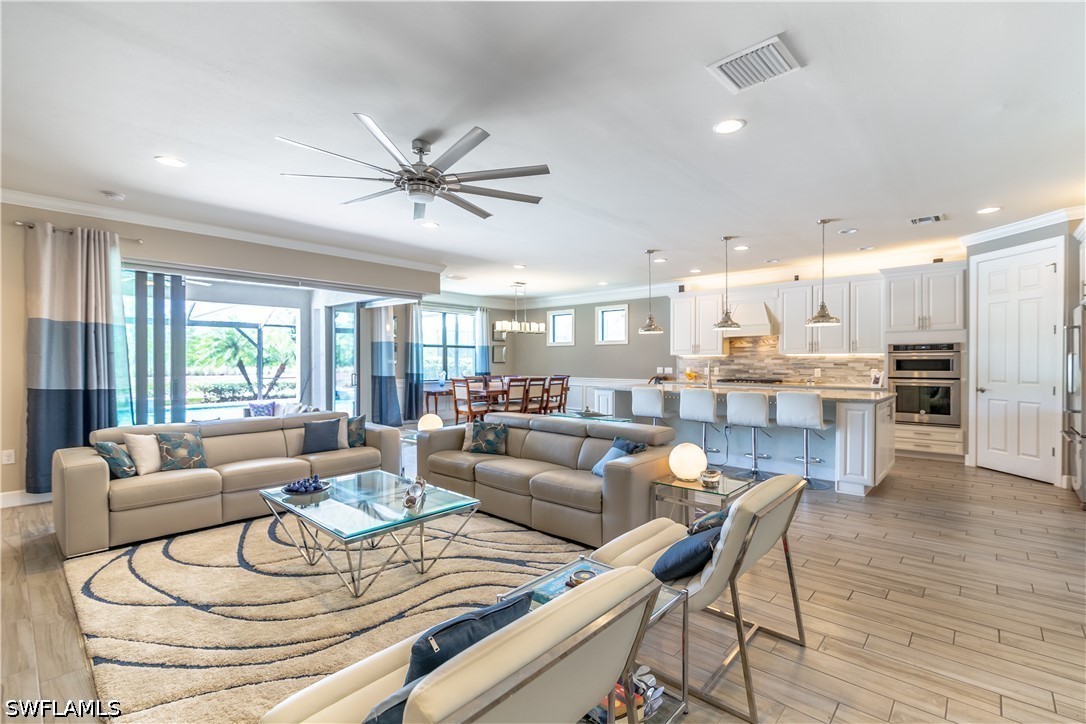 7247 Clamshell, Naples, FL 34114