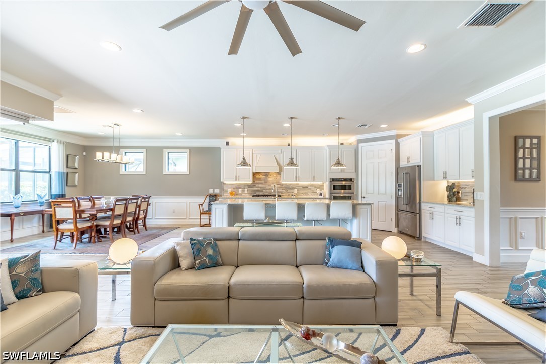 7247 Clamshell, Naples, FL 34114