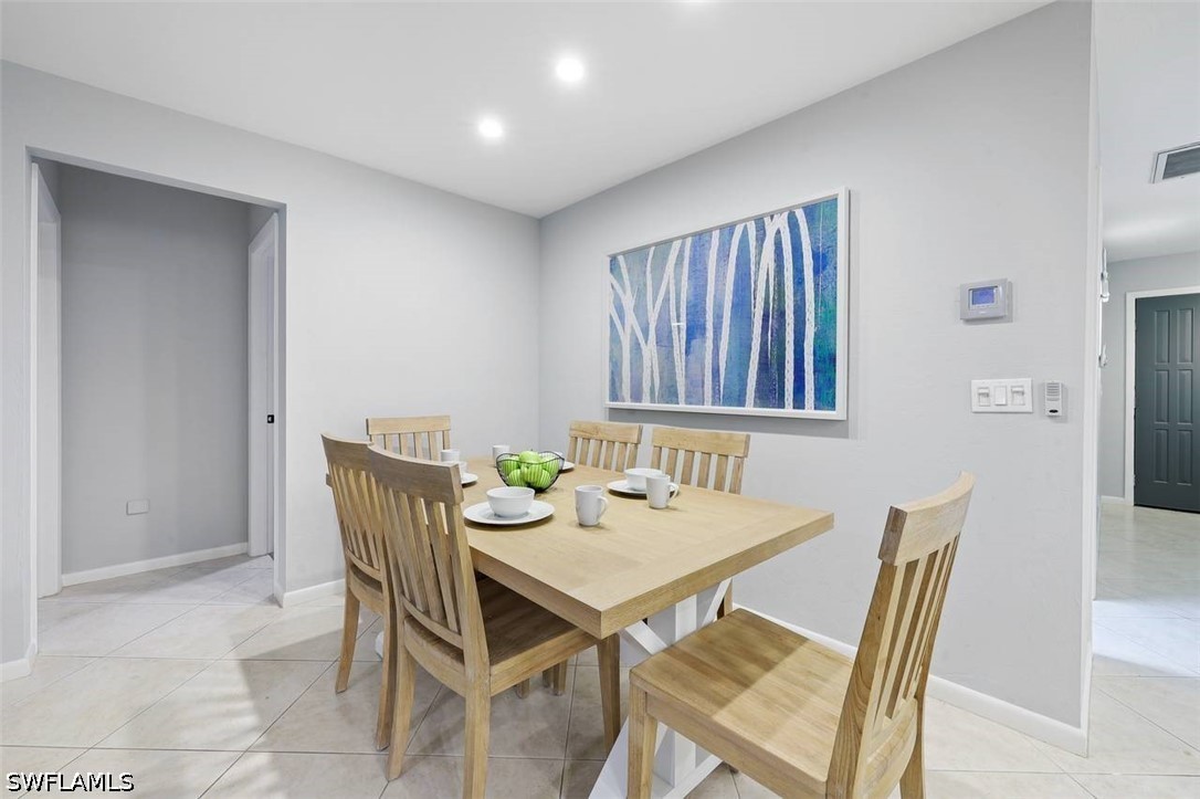 DiningArea