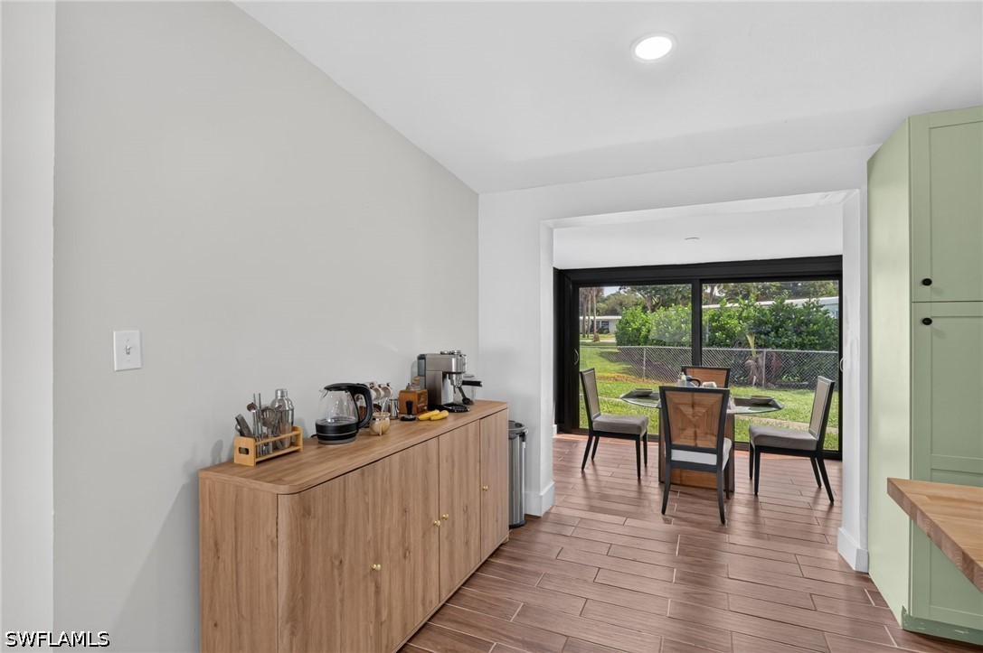 DiningArea