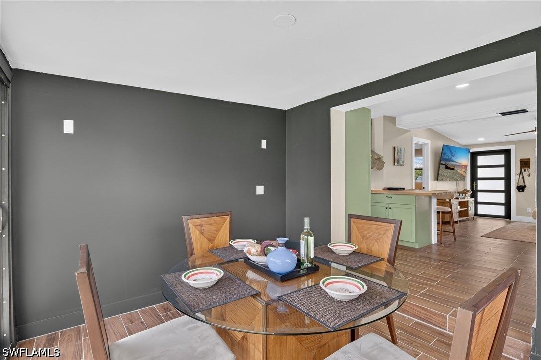 DiningArea