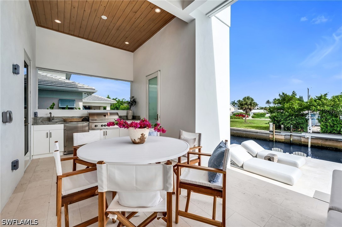 2778 Shoreview, Naples, FL 34112