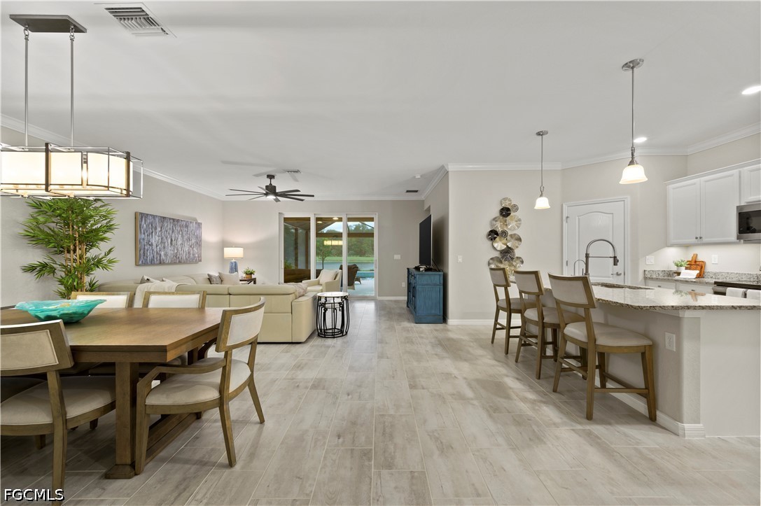 DiningArea
