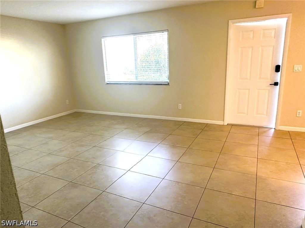 4621 Bayshore Unit Q6, Naples, FL 34112