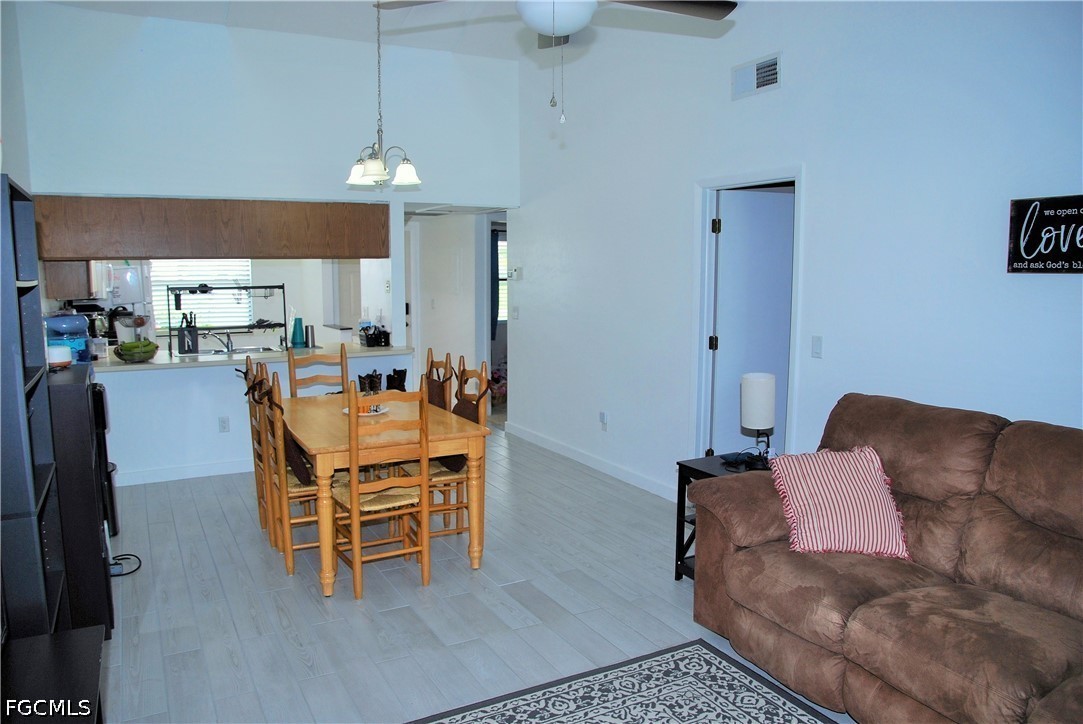 DiningArea