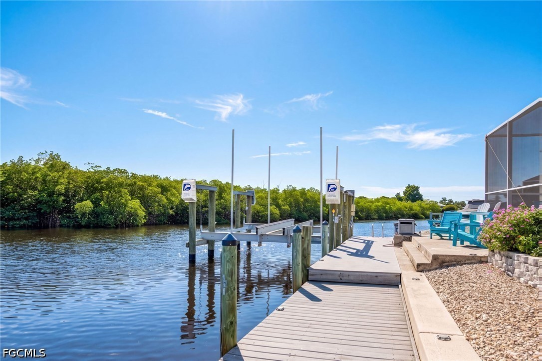 Dock