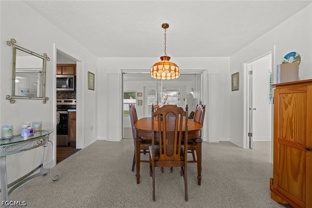 DiningArea