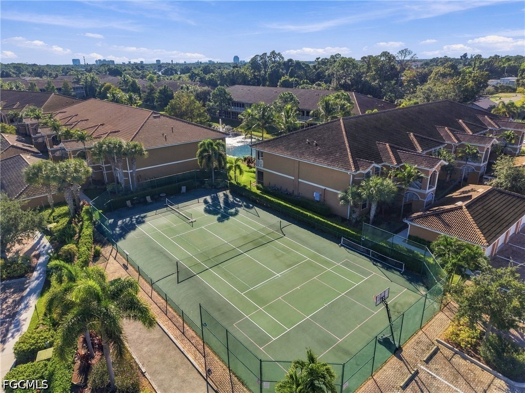 TennisCourt
