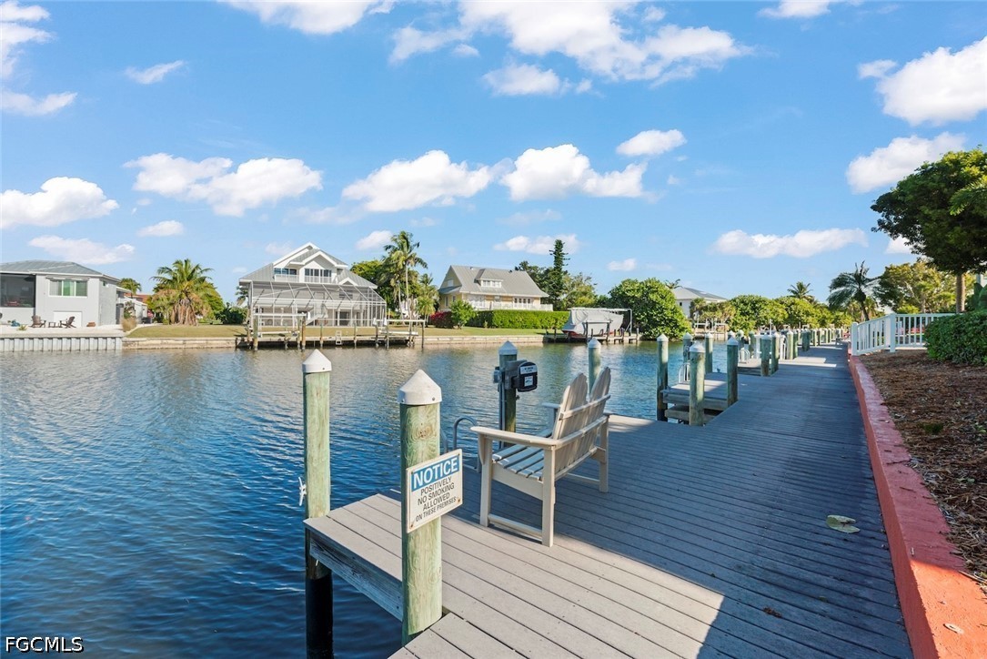 Dock