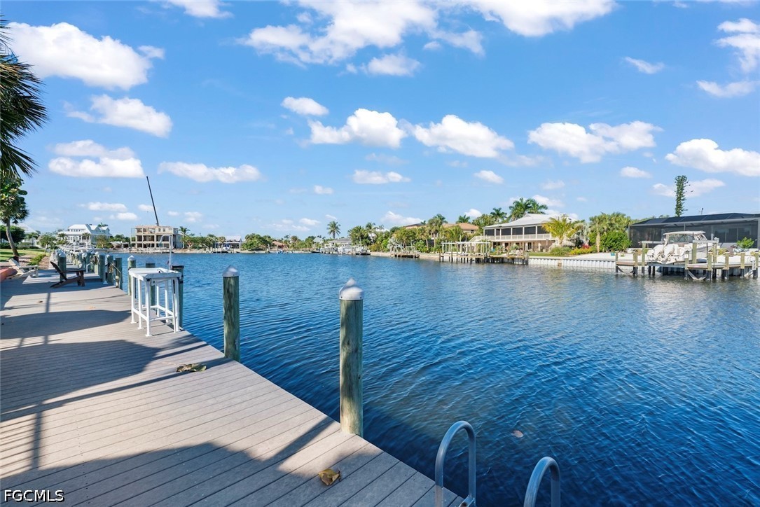 Dock