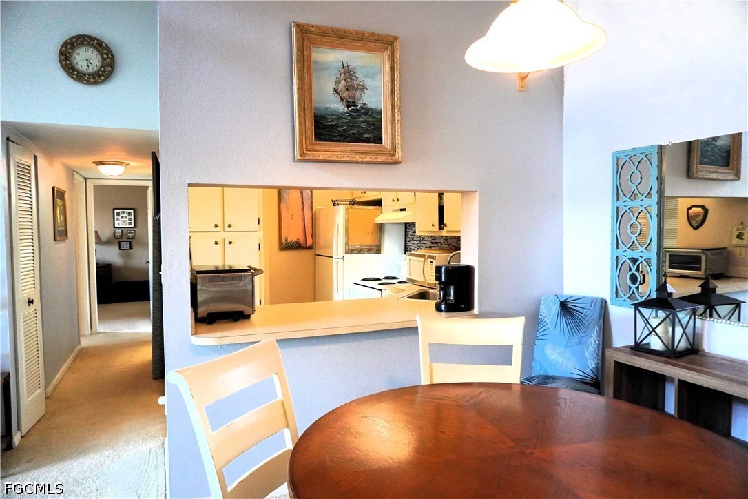 DiningArea
