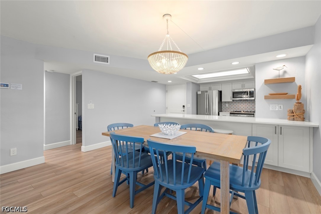 DiningArea