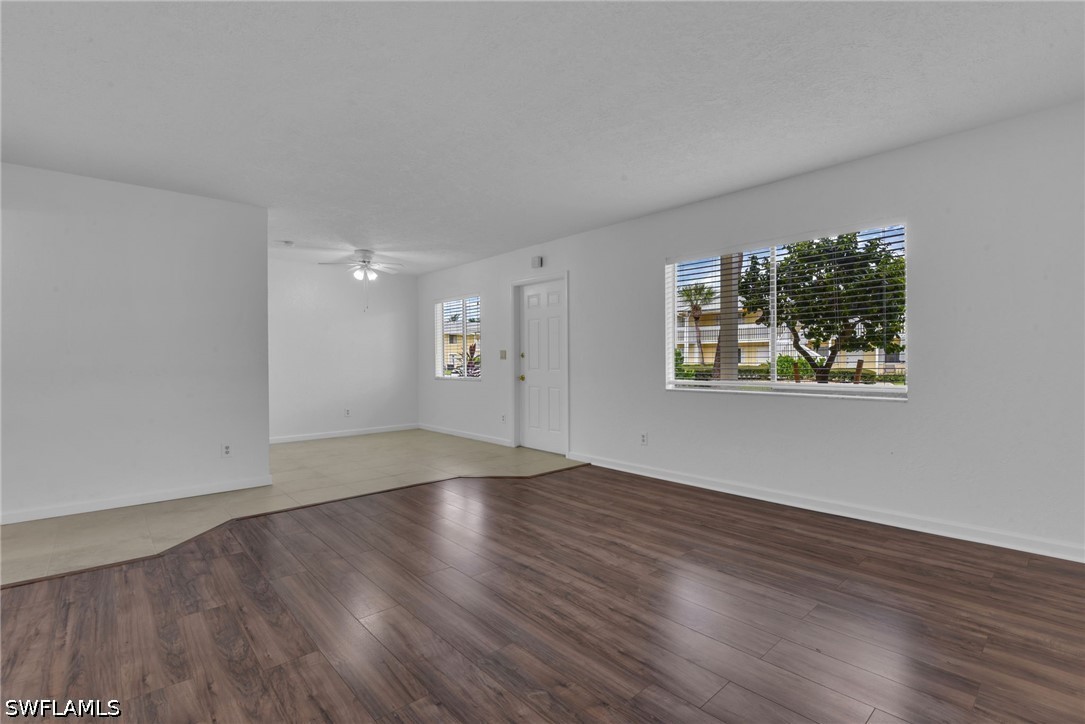 4617 Bayshore Unit H5, Naples, FL 34112
