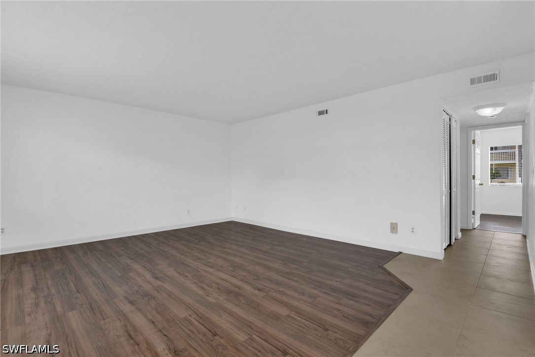 4617 Bayshore Unit H5, Naples, FL 34112