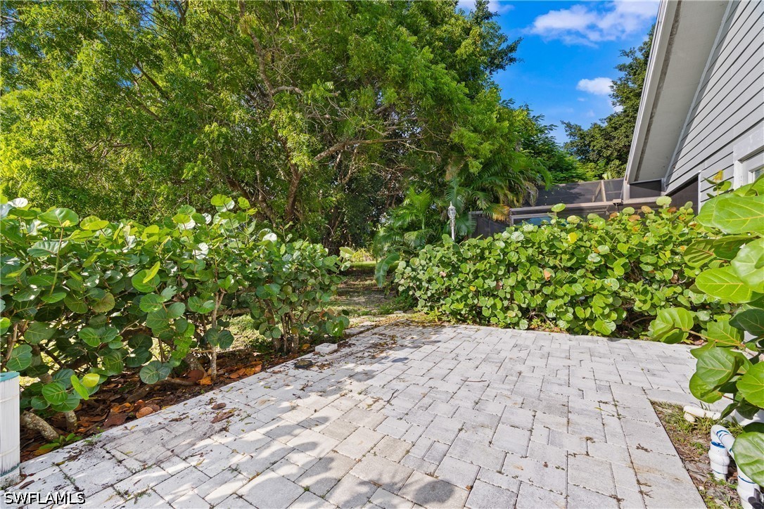 1940 Curling, Naples, FL 34109
