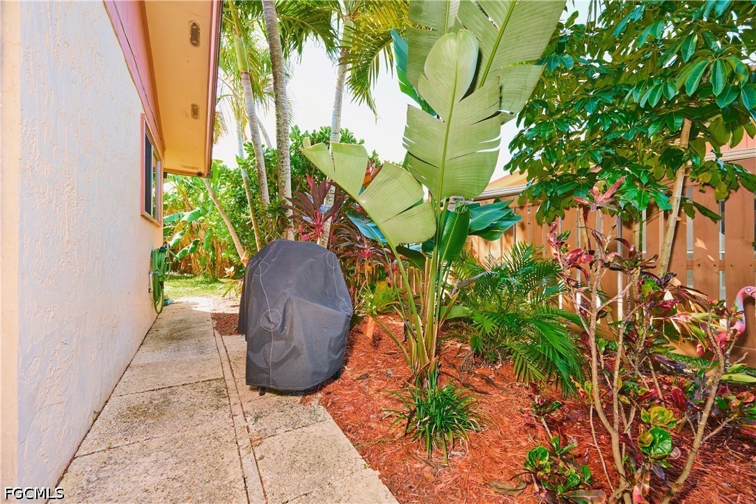 6513 Royal Woods, Fort Myers, FL 33908