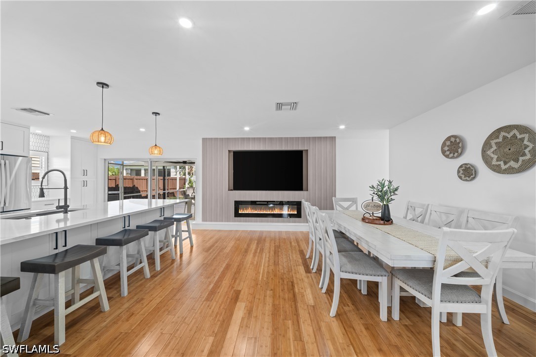 DiningArea