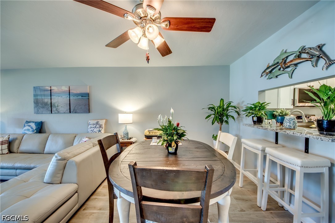 DiningArea