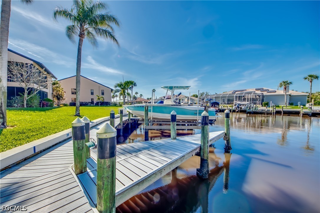 Dock
