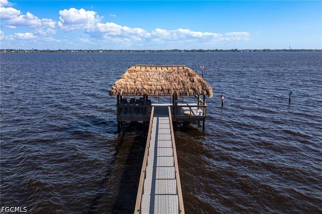 Dock
