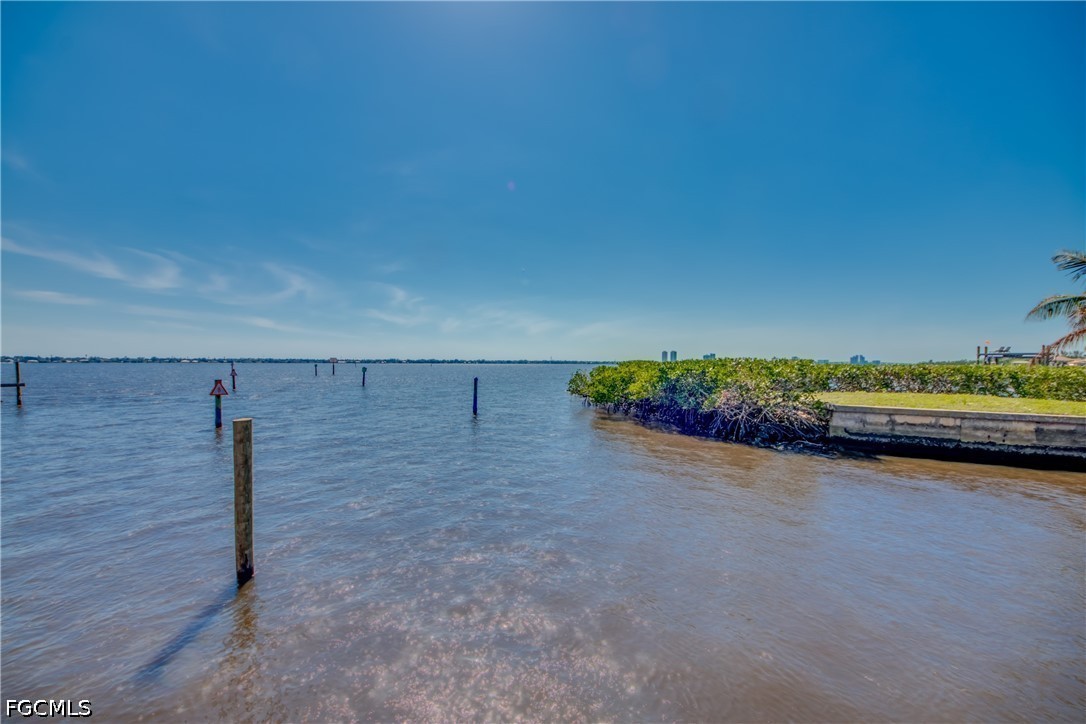 Dock