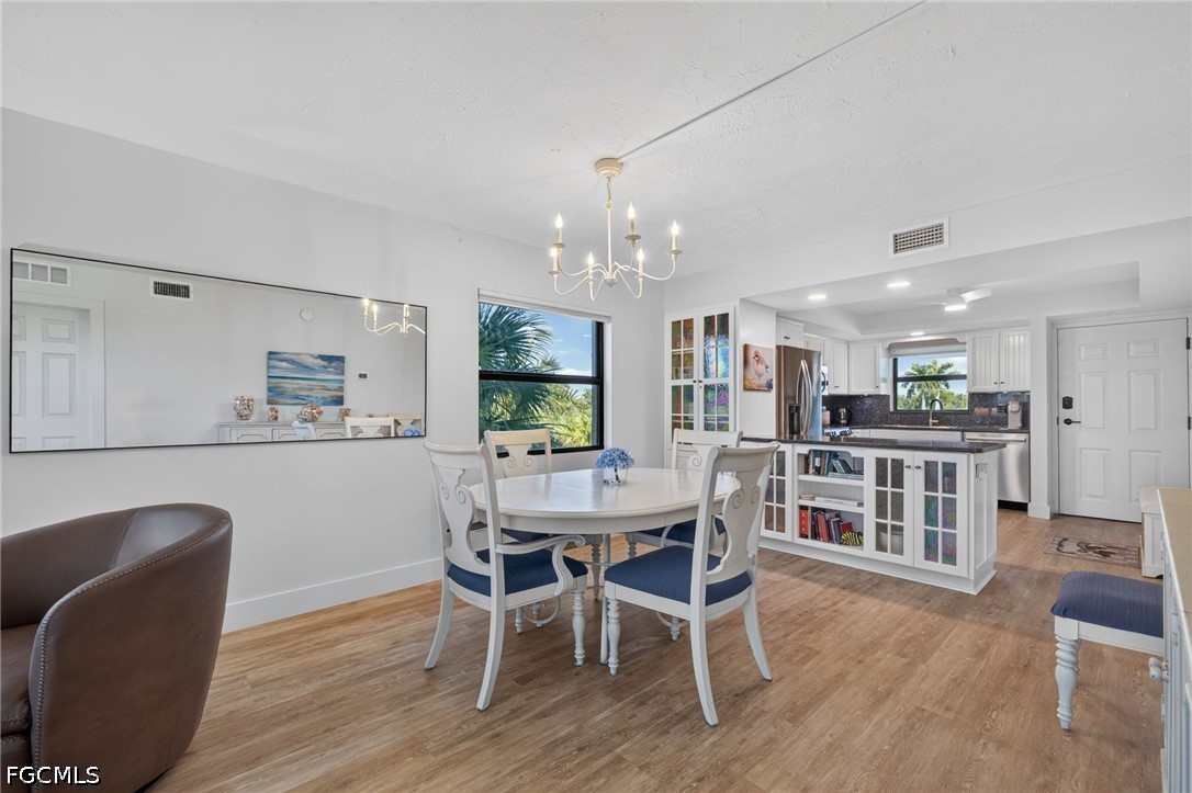 DiningArea