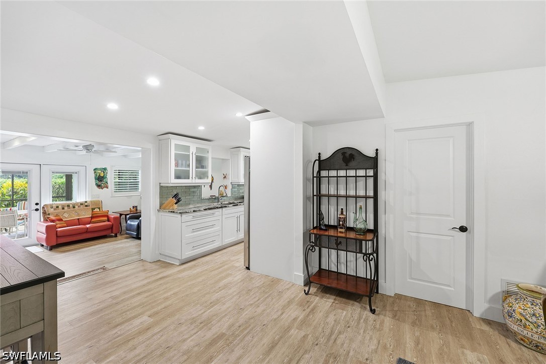 1390 Delmar, Naples, FL 34104