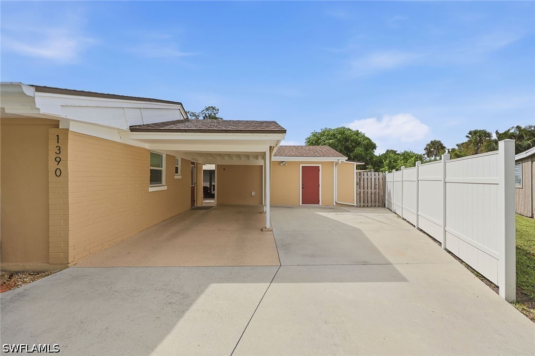 1390 Delmar, Naples, FL 34104