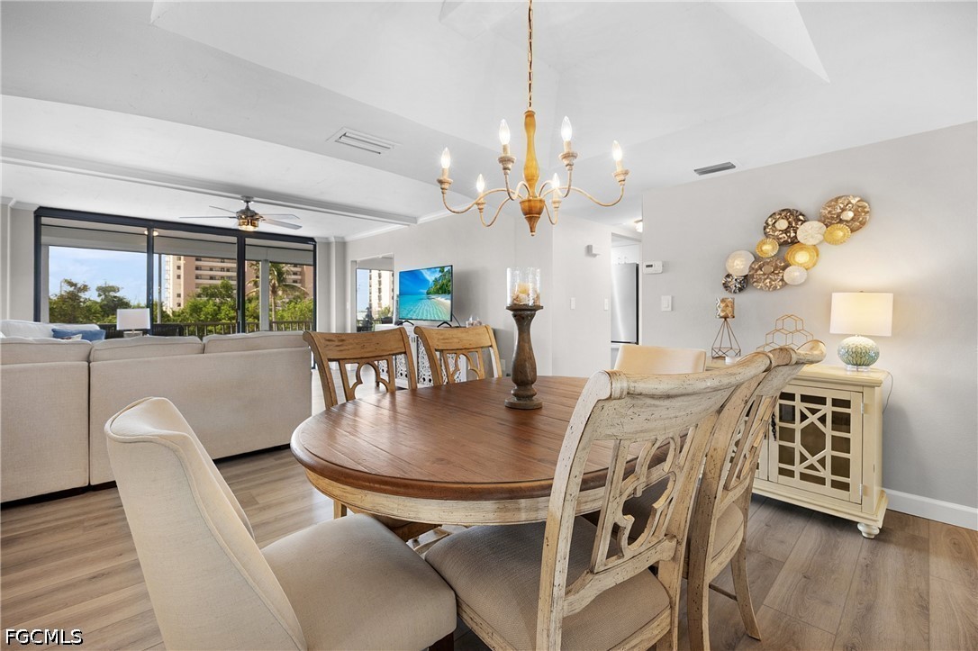 DiningArea