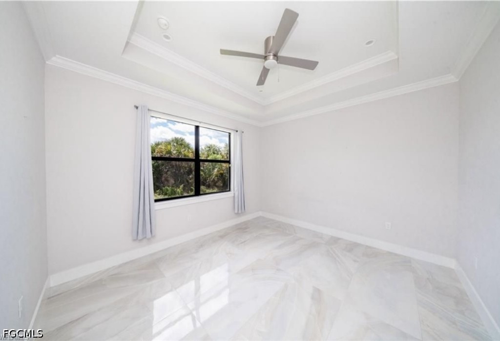 808 37th, Naples, FL 34120