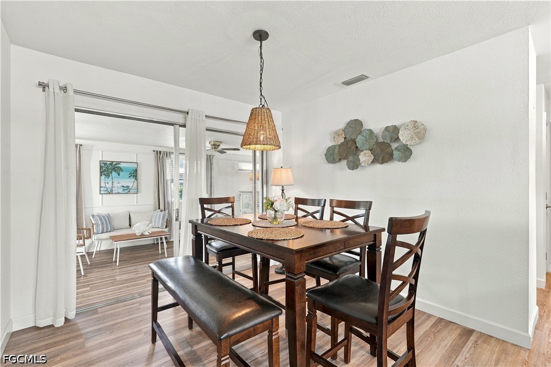 DiningArea