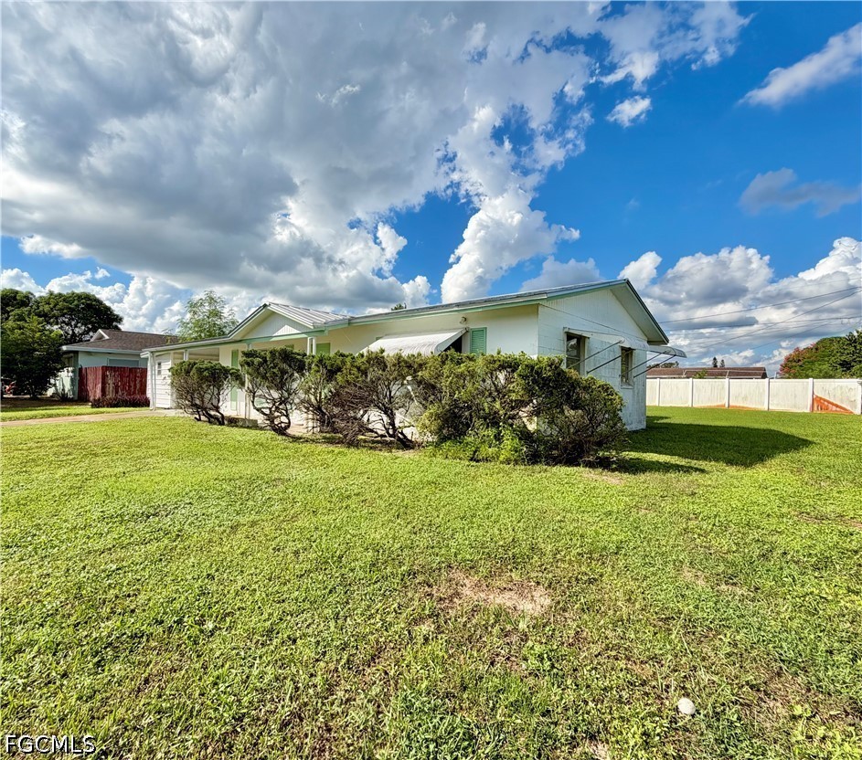 1419 Kimdale, Lehigh Acres, FL 33936
