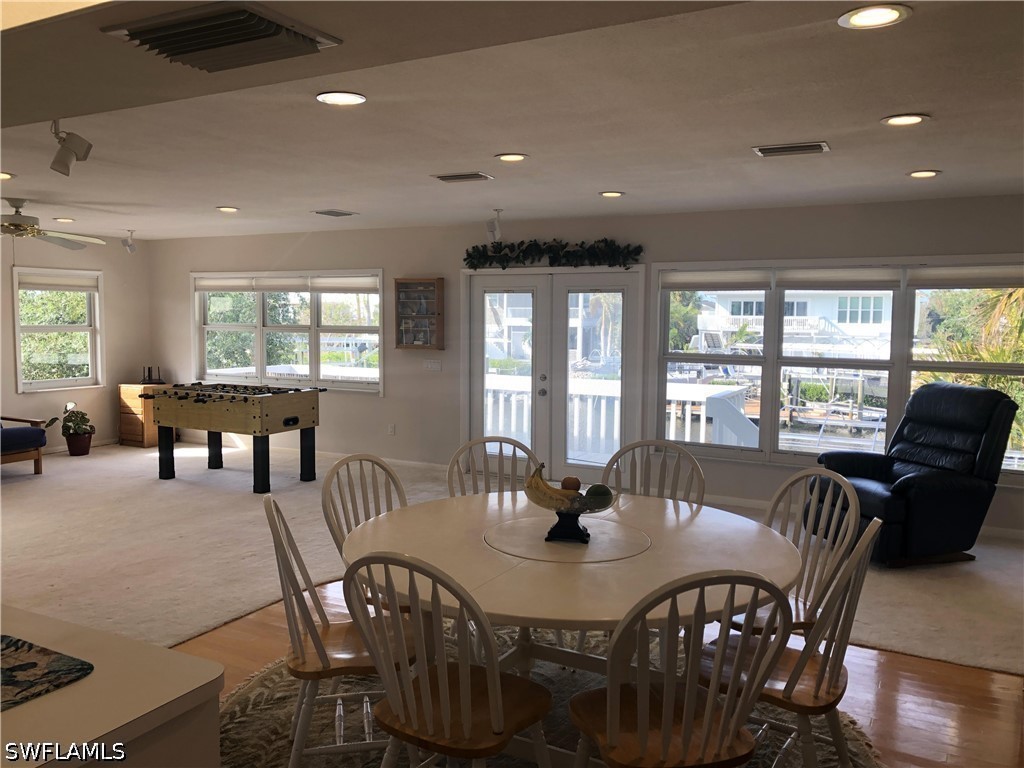 DiningArea
