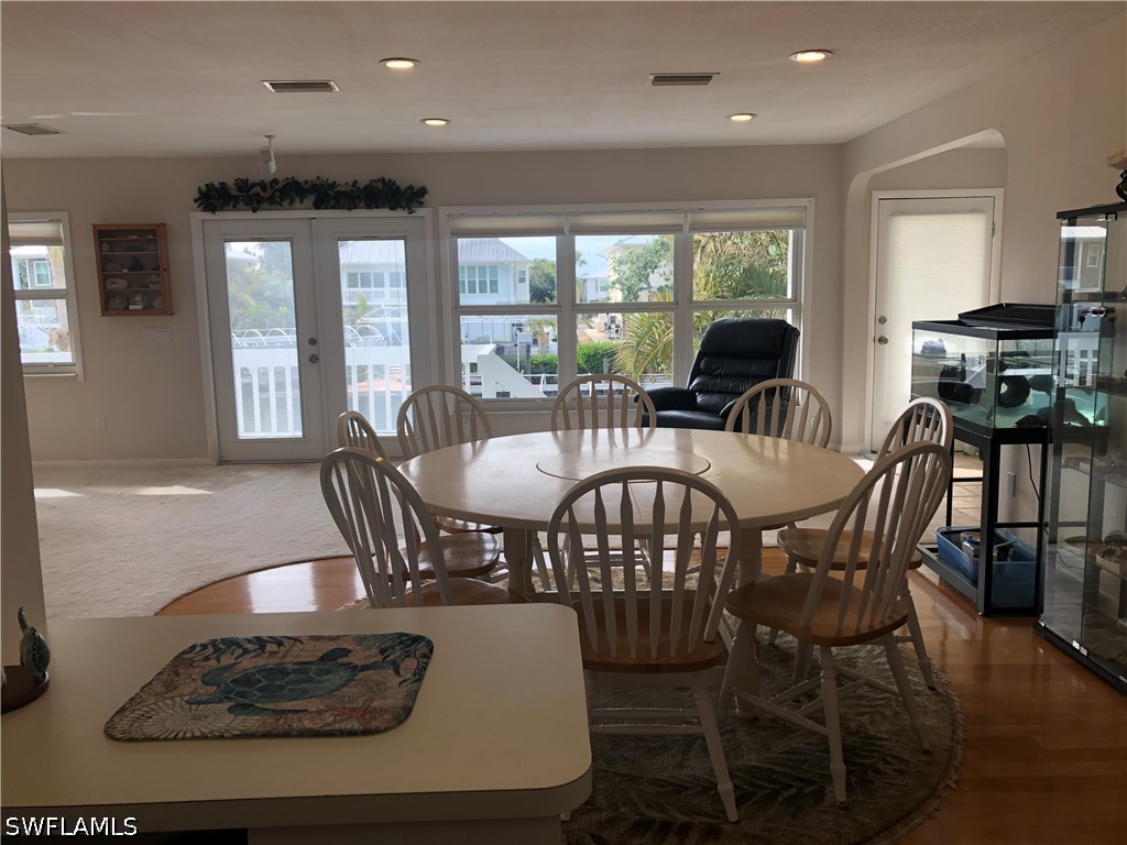 DiningArea