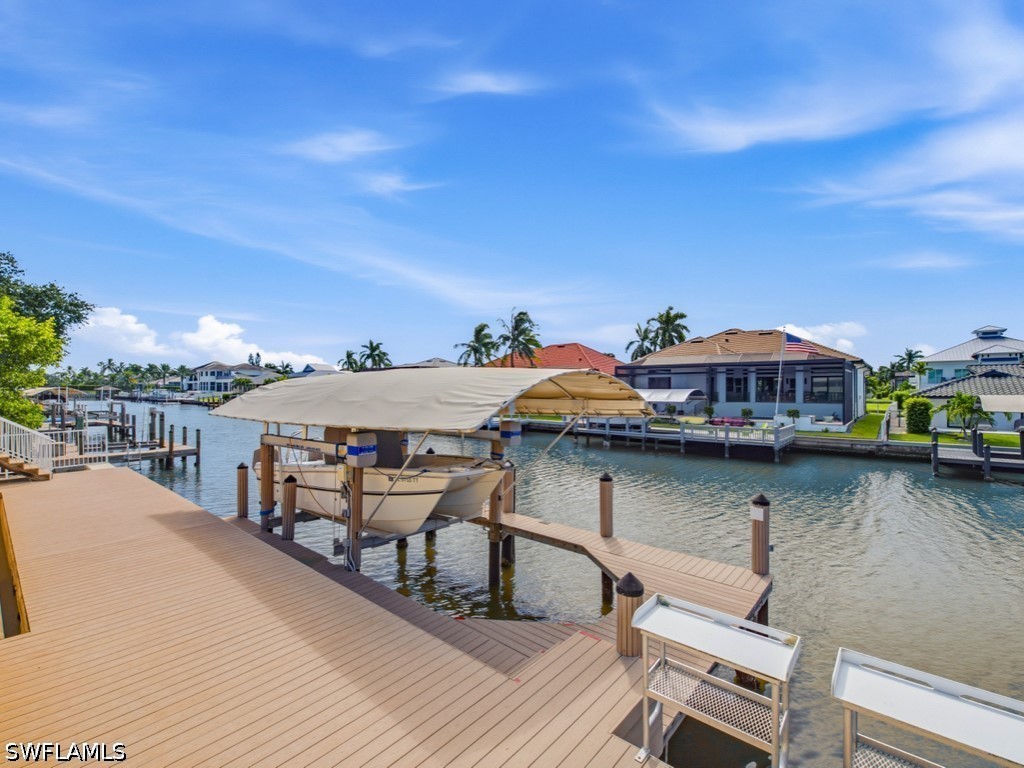 Dock