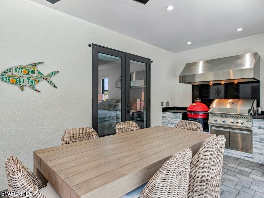 DiningArea